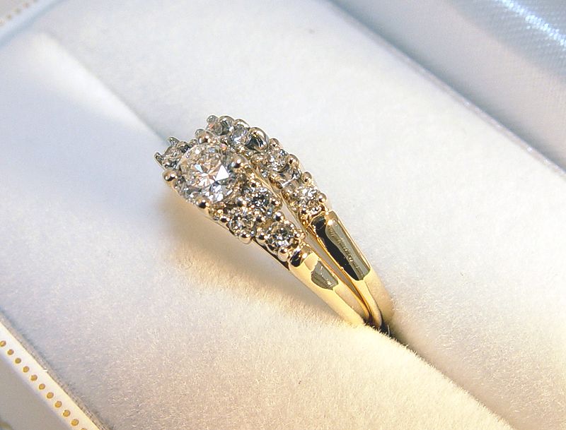   11 Diamond 0.56TDW Wedding Ring Set   GIA Appraised $1350.00  
