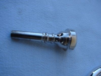 VINTAGE 1965 BACH STRAD. CORNET 181 SML   SERIAL #S ON VALVES   FREE 